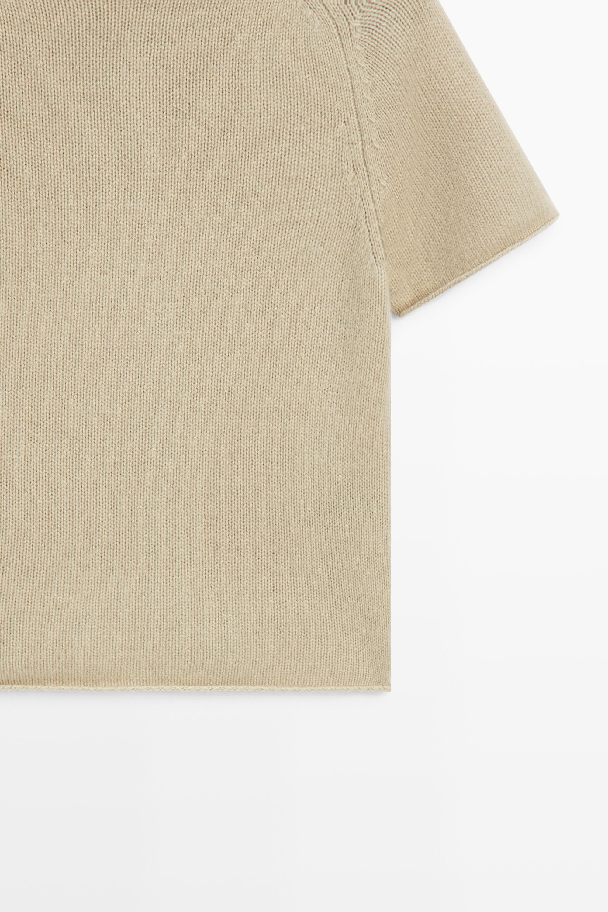 100% Cashmere Mock Turtleneck Sweater